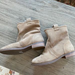 Natasha Booties